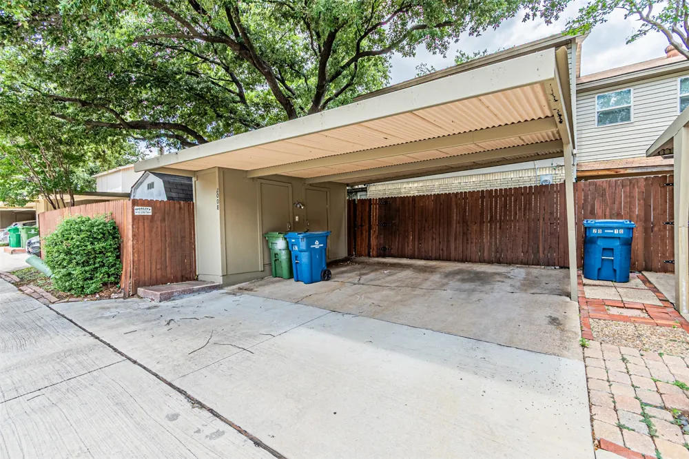 2008 Clubridge Drive Carrollton, TX 75006