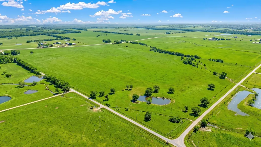 10 FM 1562 Celeste, TX 75423