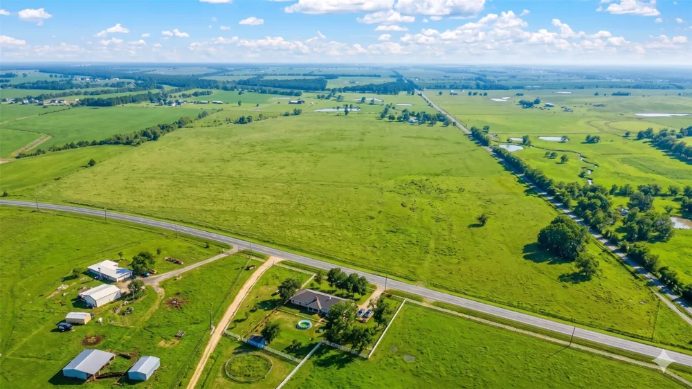 10 FM 1562 Celeste, TX 75423