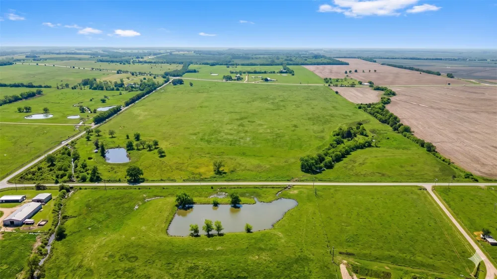 10 FM 1562 Celeste, TX 75423