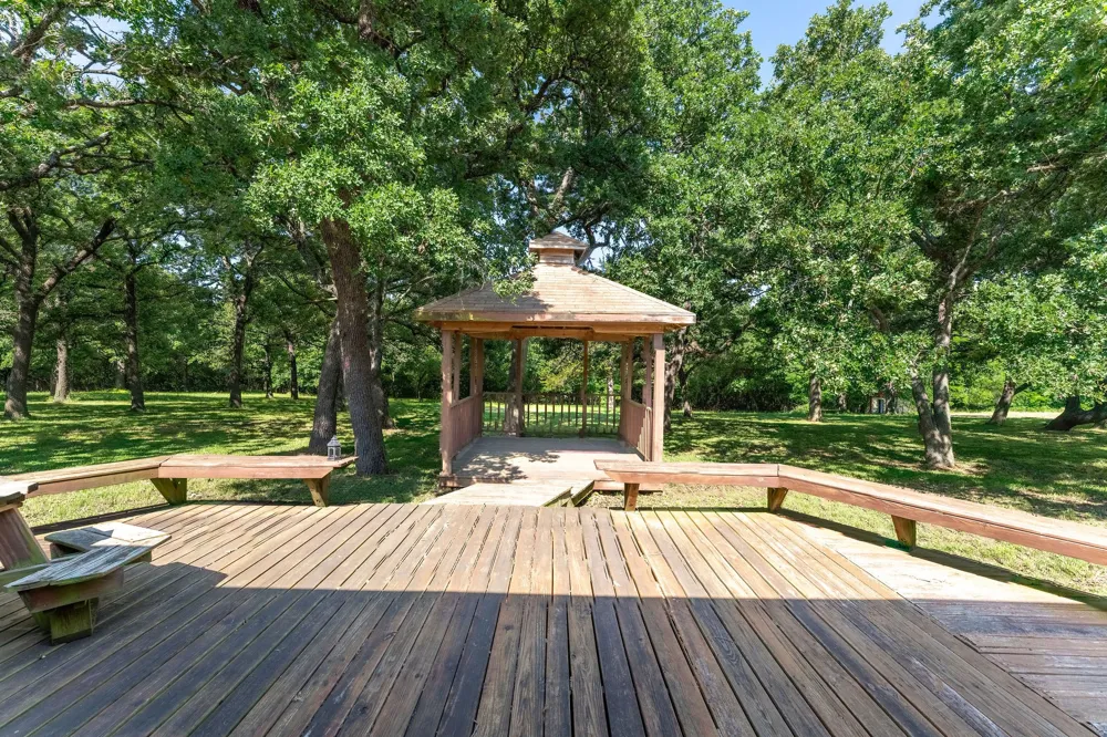 27659 US Highway 377 Gordonville, TX 76245