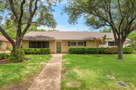 4907 Lake Englewood Drive