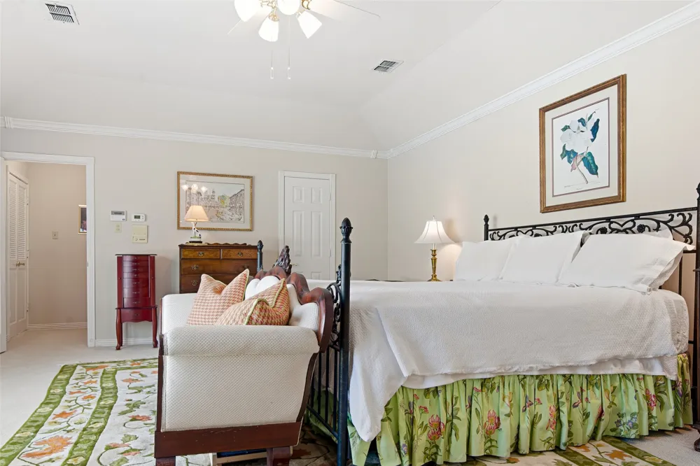 7000 Hollytree Circle Tyler, TX 75703