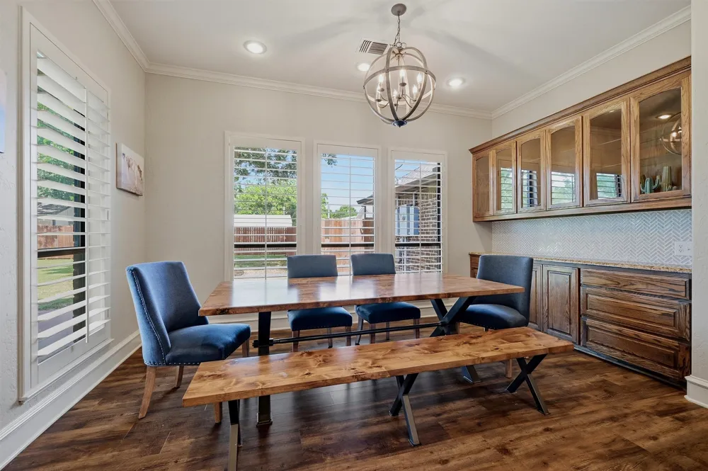 201 Hillside Lane Lindsay, TX 76250