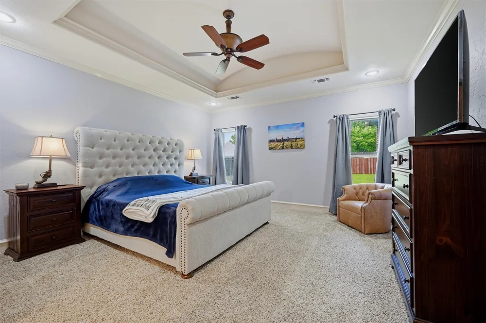 201 Hillside Lane Lindsay, TX 76250