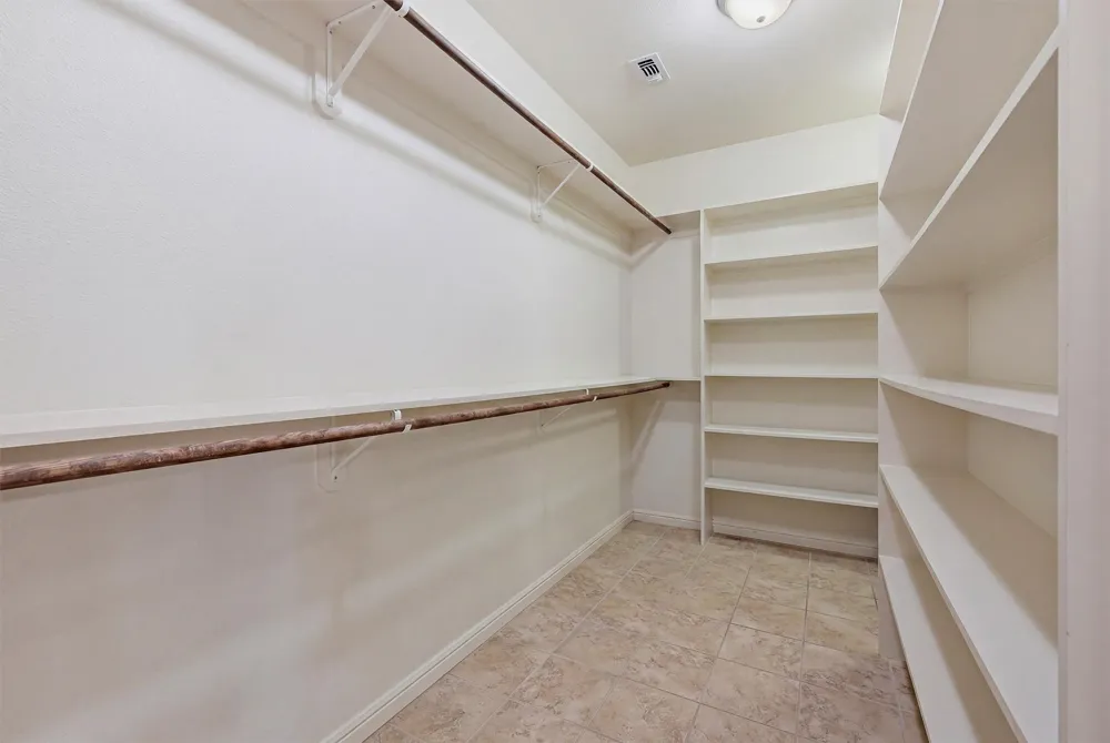 201 Hillside Lane Lindsay, TX 76250