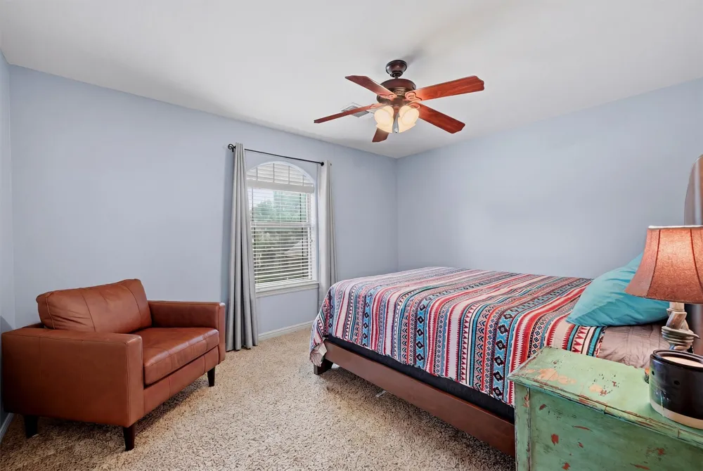 201 Hillside Lane Lindsay, TX 76250