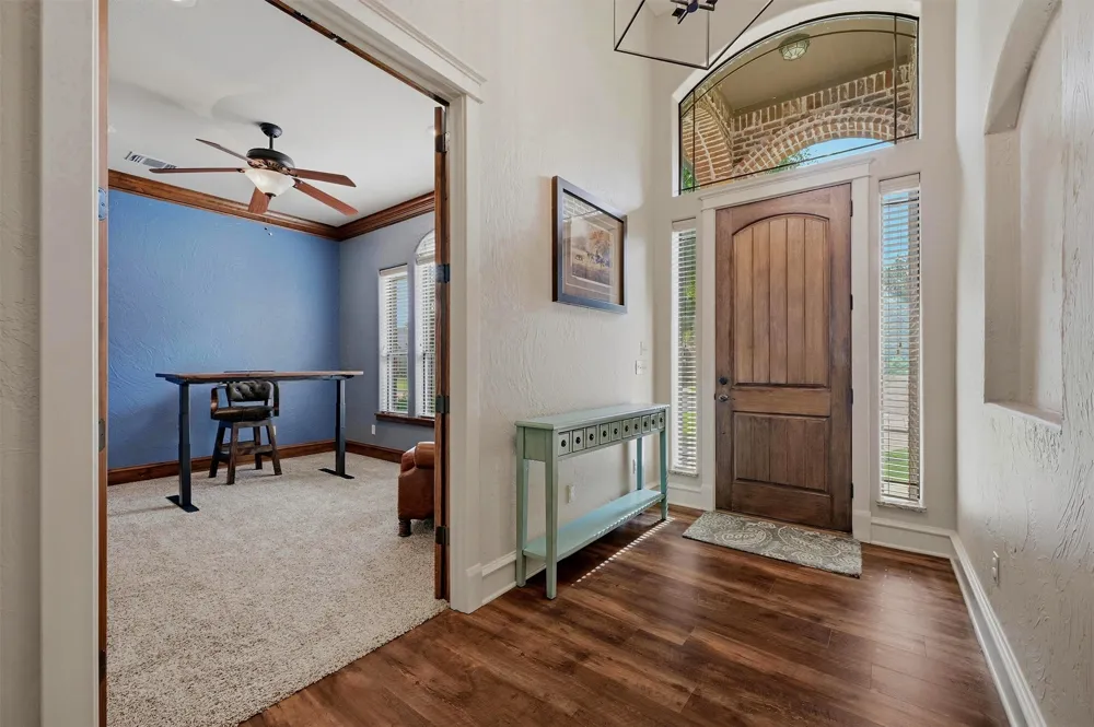 201 Hillside Lane Lindsay, TX 76250