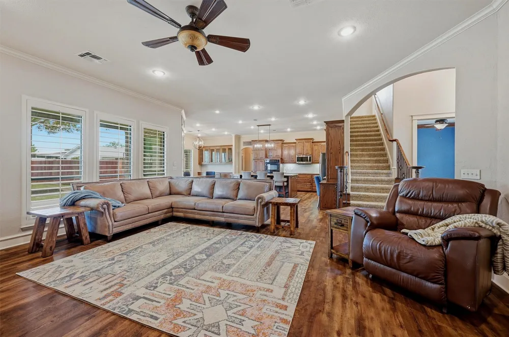 201 Hillside Lane Lindsay, TX 76250