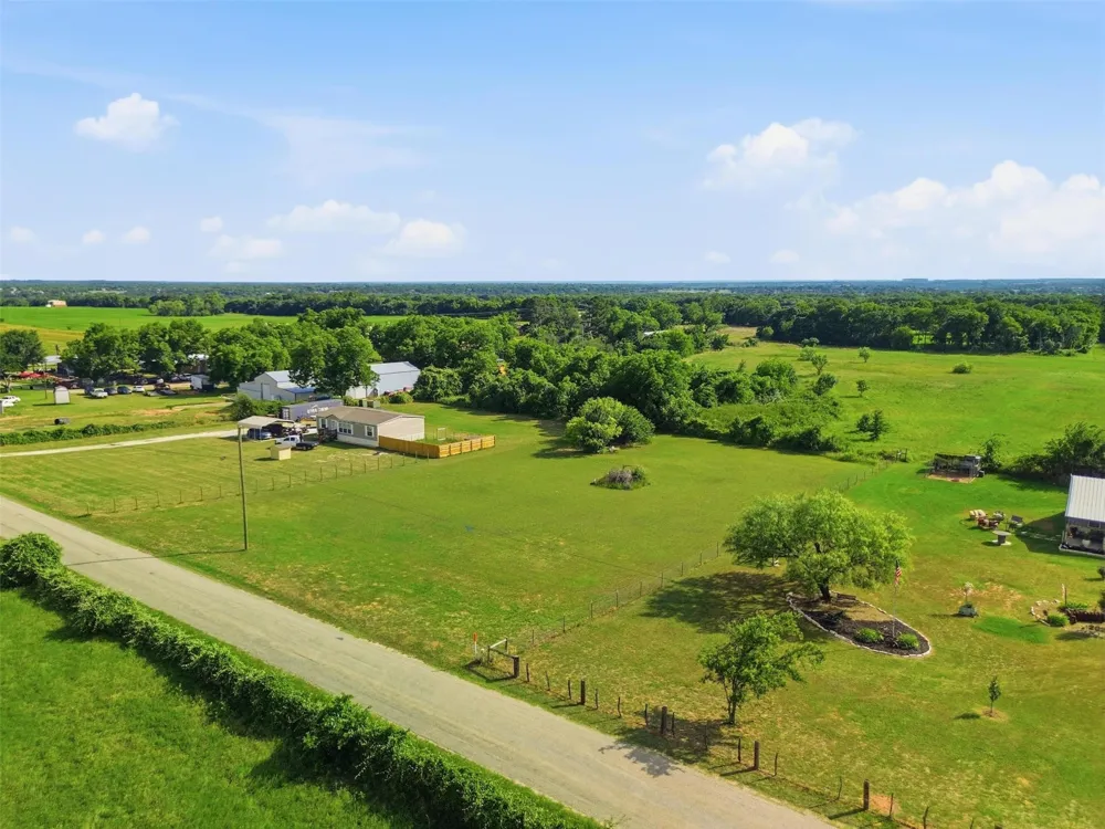 7250 Johnson Road Granbury, TX 76049