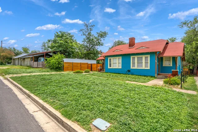 616 W Agarita San Antonio, TX 78212