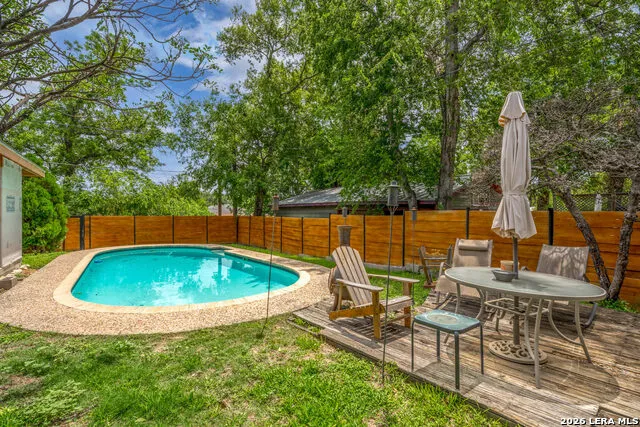 616 W Agarita San Antonio, TX 78212