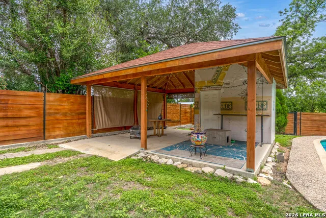 616 W Agarita San Antonio, TX 78212