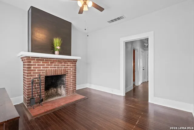 616 W Agarita San Antonio, TX 78212
