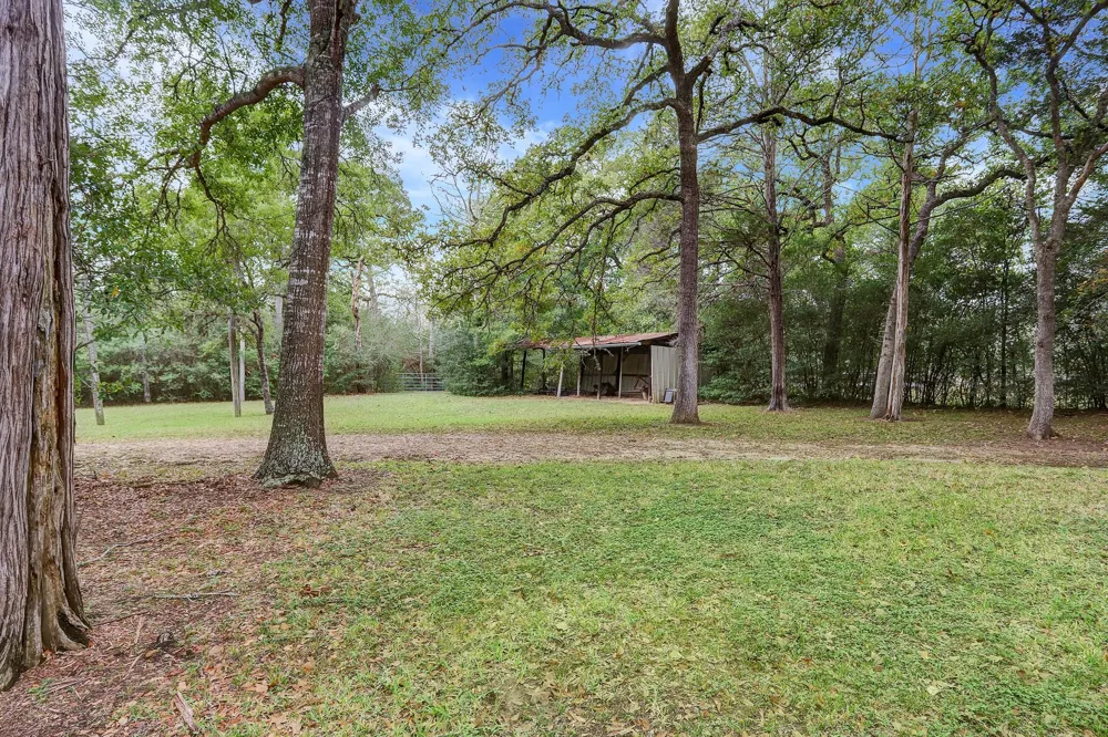 5400 Florida Chapel Road Fayetteville, TX 78940