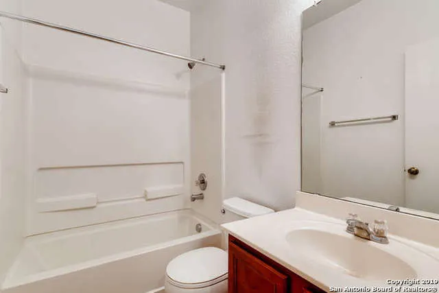 6607 Shadden Oaks Live Oak, TX 78233