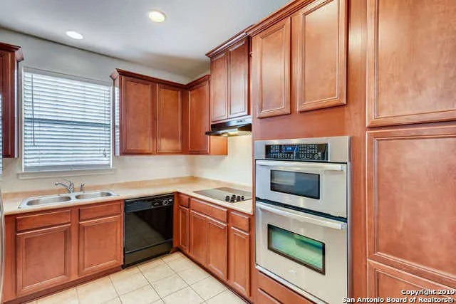 6607 Shadden Oaks Live Oak, TX 78233