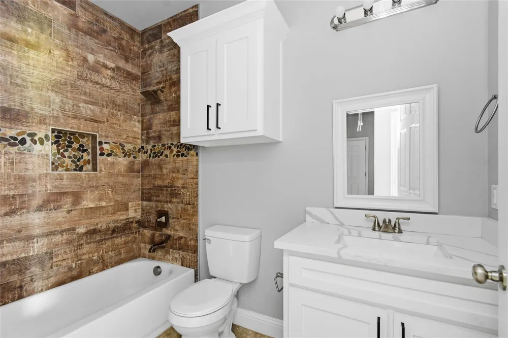 300 Pine Street Forney, TX 75126