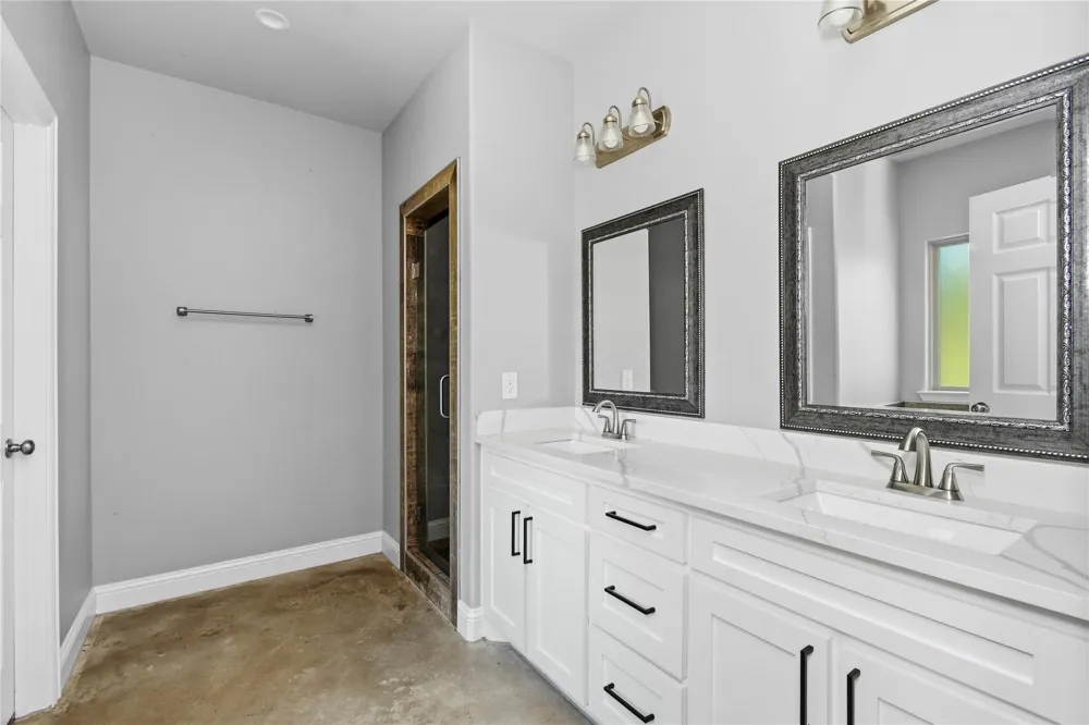 300 Pine Street Forney, TX 75126