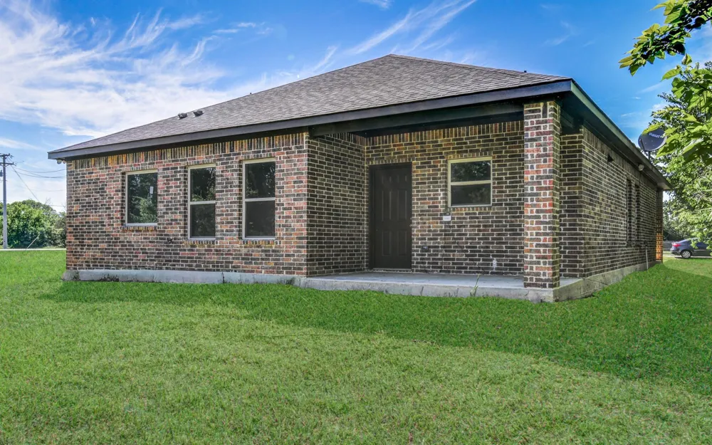 300 Pine Street Forney, TX 75126