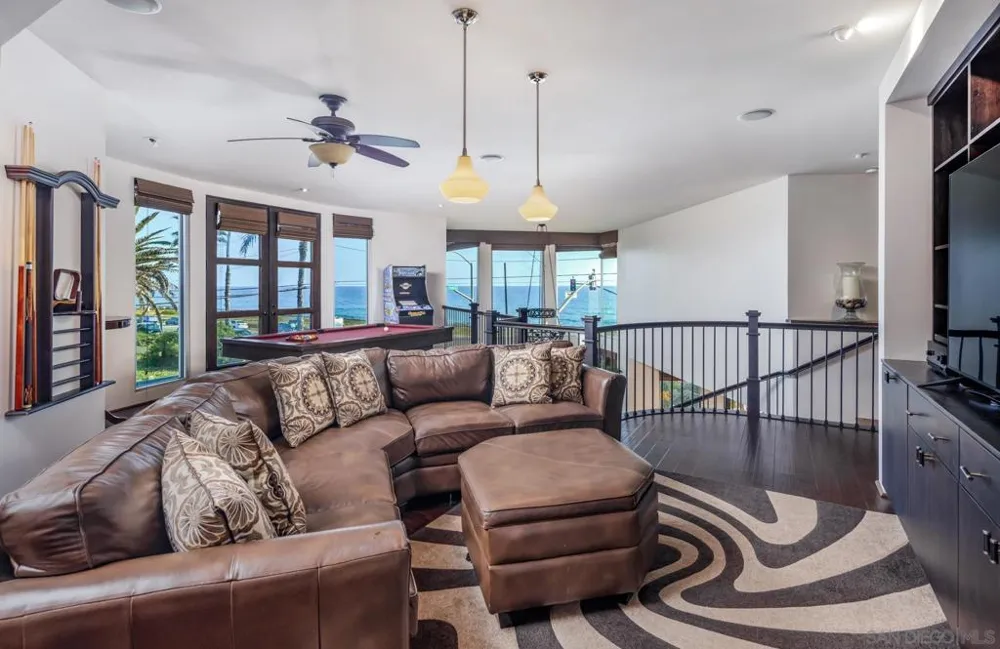 5390 Carlsbad Boulevard Carlsbad, CA 92008