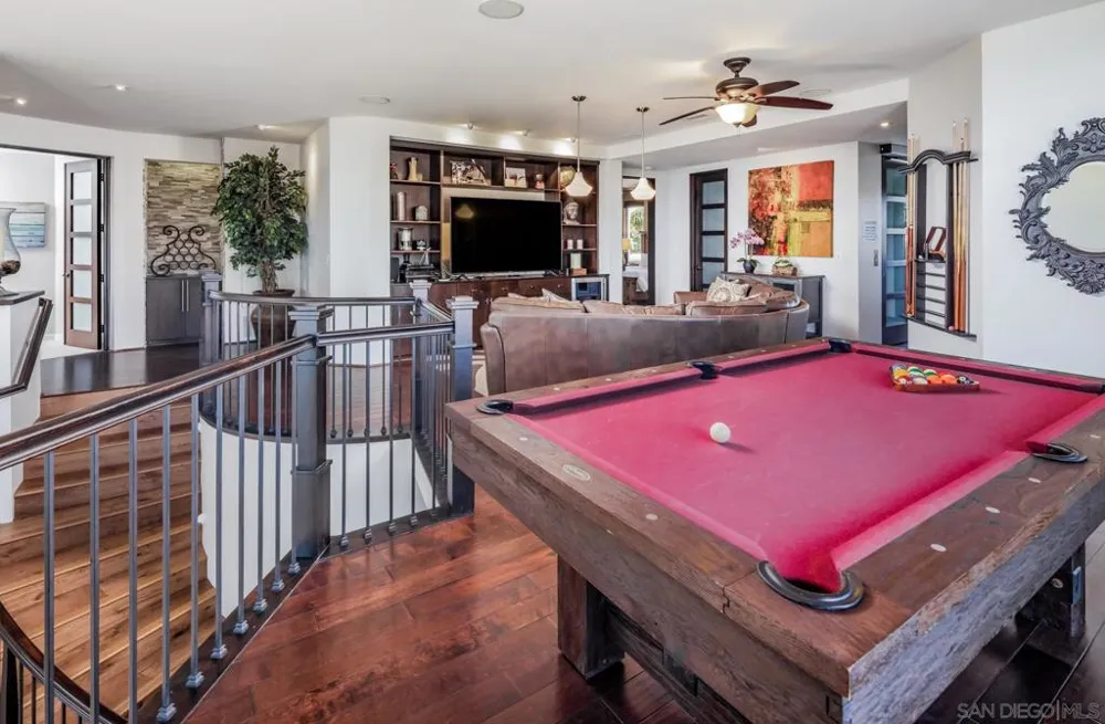 5390 Carlsbad Boulevard Carlsbad, CA 92008