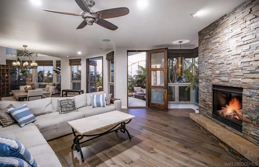 5390 Carlsbad Boulevard Carlsbad, CA 92008