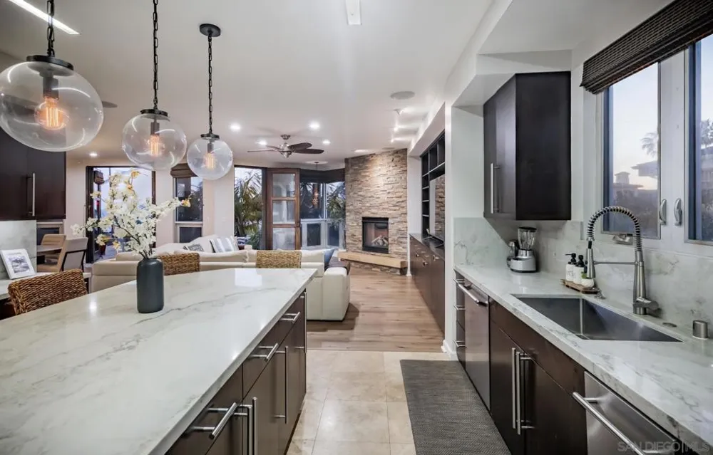 5390 Carlsbad Boulevard Carlsbad, CA 92008