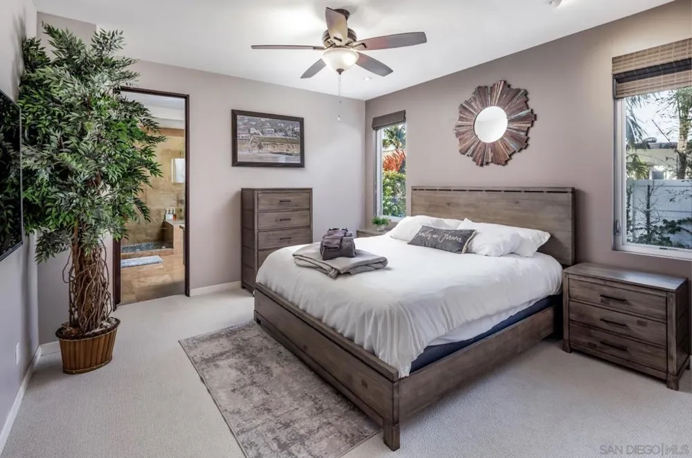 5390 Carlsbad Boulevard Carlsbad, CA 92008