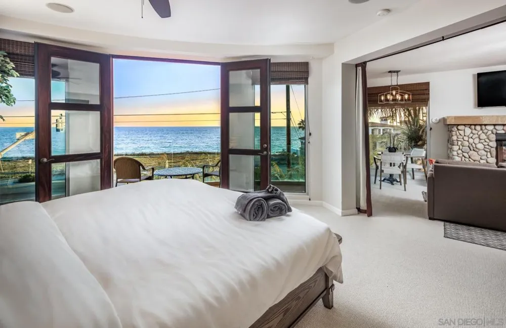 5390 Carlsbad Boulevard Carlsbad, CA 92008