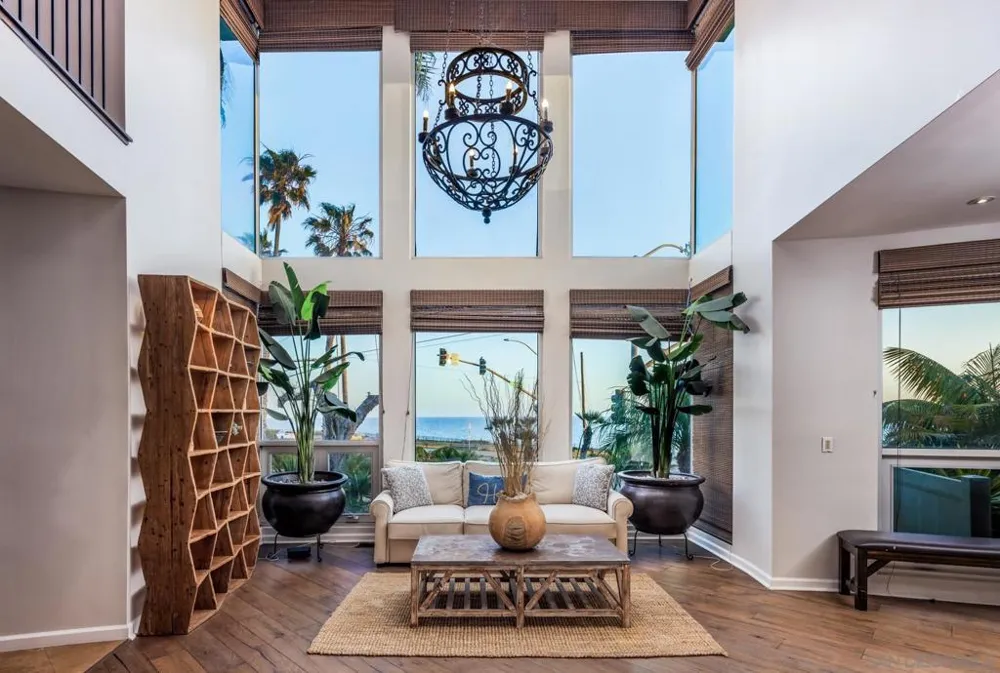 5390 Carlsbad Boulevard Carlsbad, CA 92008