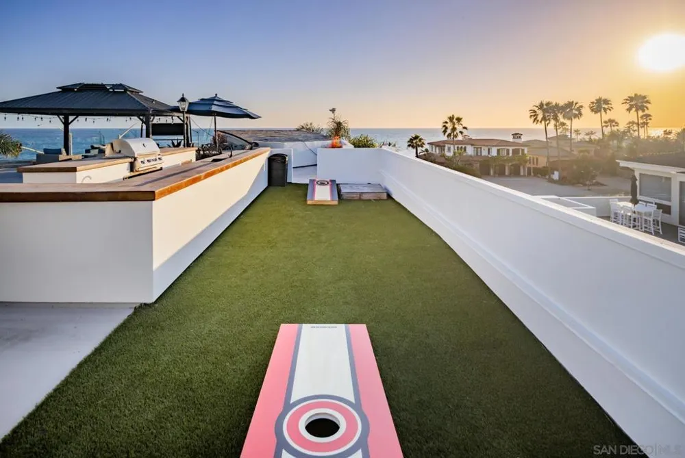 5390 Carlsbad Boulevard Carlsbad, CA 92008