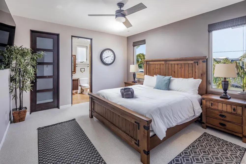 5390 Carlsbad Boulevard Carlsbad, CA 92008