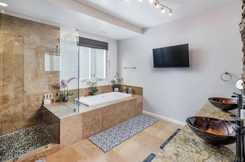 5390 Carlsbad Boulevard Carlsbad, CA 92008