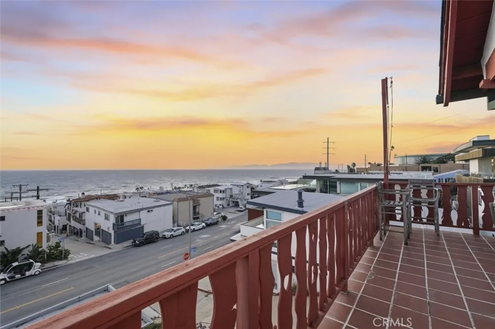 4308 Crest Drive Manhattan Beach, CA 90266