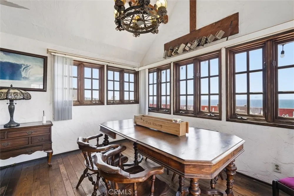 4308 Crest Drive Manhattan Beach, CA 90266