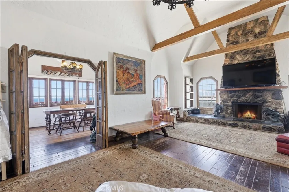 4308 Crest Drive Manhattan Beach, CA 90266
