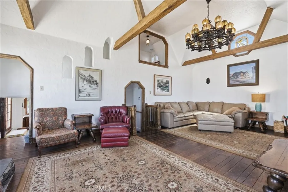 4308 Crest Drive Manhattan Beach, CA 90266