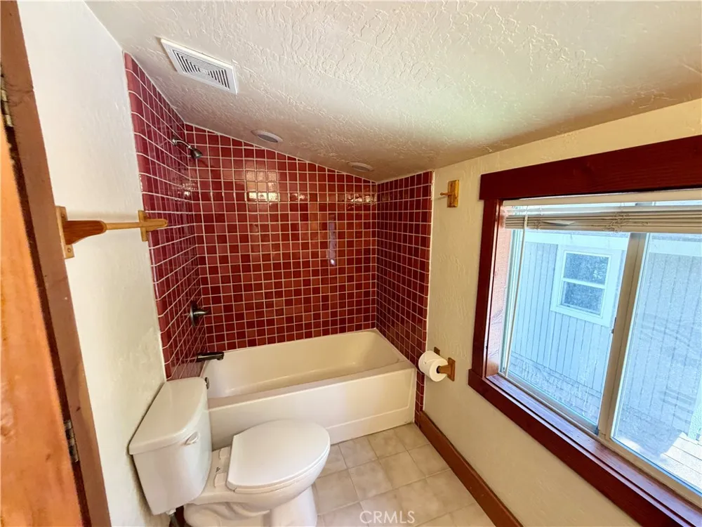 590 Rose Twin Peaks, CA 92391