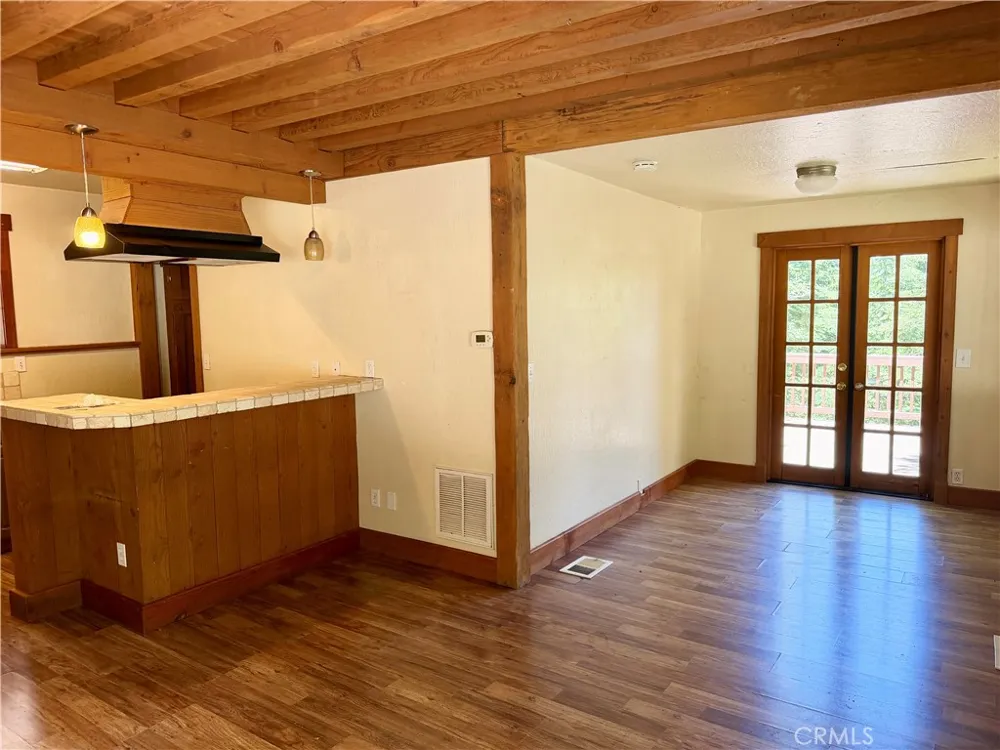 590 Rose Twin Peaks, CA 92391