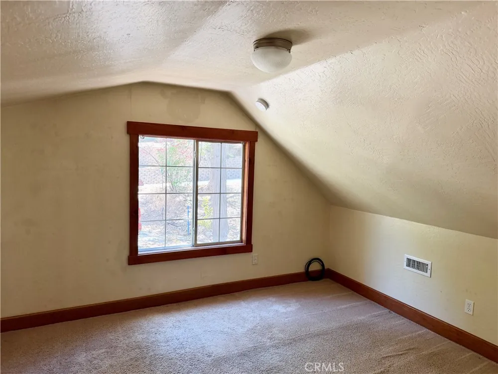 590 Rose Twin Peaks, CA 92391