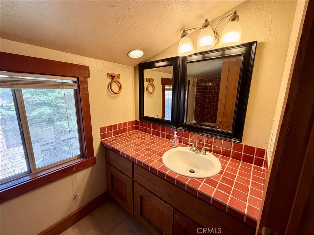 590 Rose Twin Peaks, CA 92391