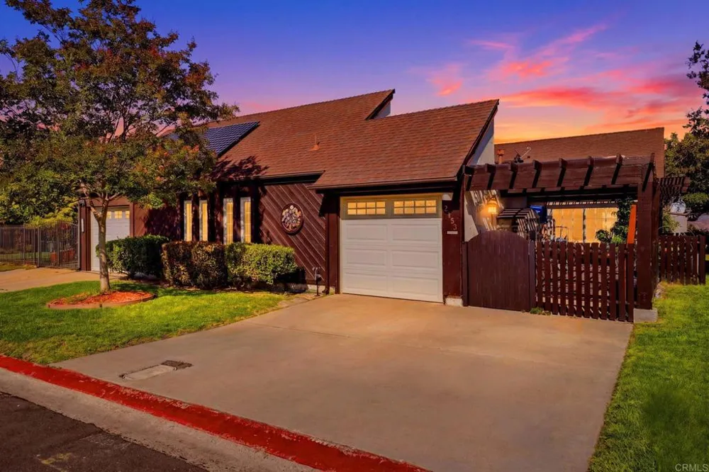 2553 Granada Circle Spring Valley, CA 91977