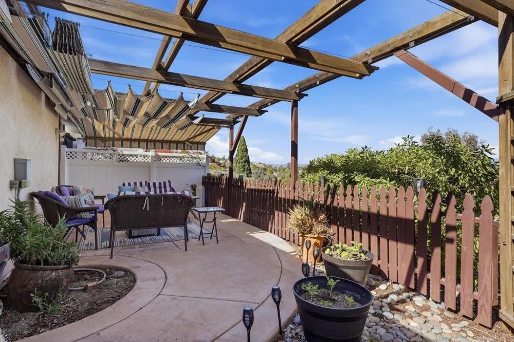 2553 Granada Circle Spring Valley, CA 91977