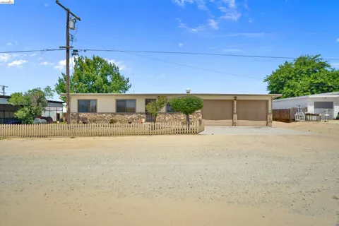 944 Sherman Ln
