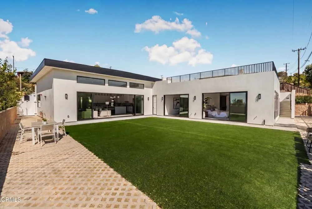 954 Colina Vista Ventura, CA 93003
