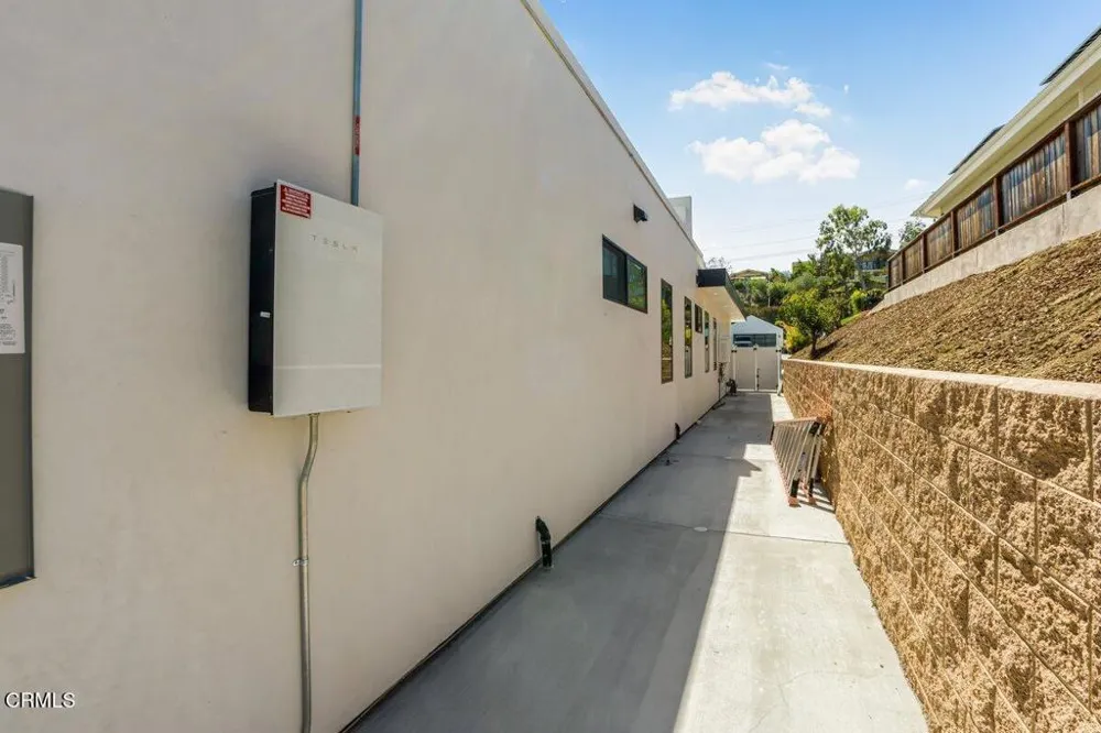 954 Colina Vista Ventura, CA 93003