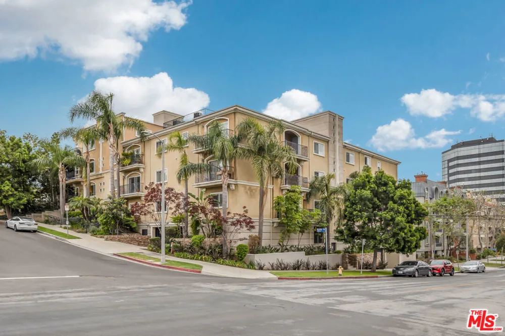 3401 S Bentley Avenue #301 Los Angeles, CA 90034