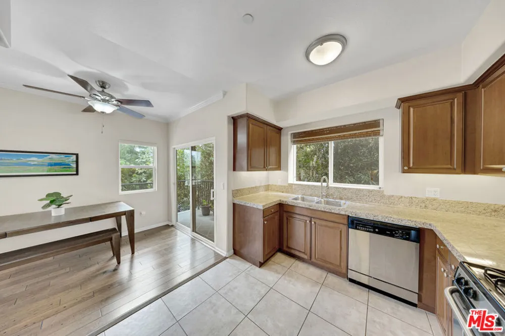 3401 S Bentley Avenue #301 Los Angeles, CA 90034