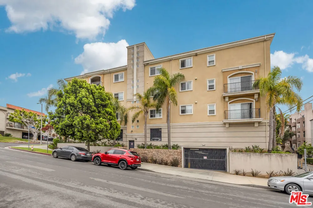3401 S Bentley Avenue #301 Los Angeles, CA 90034